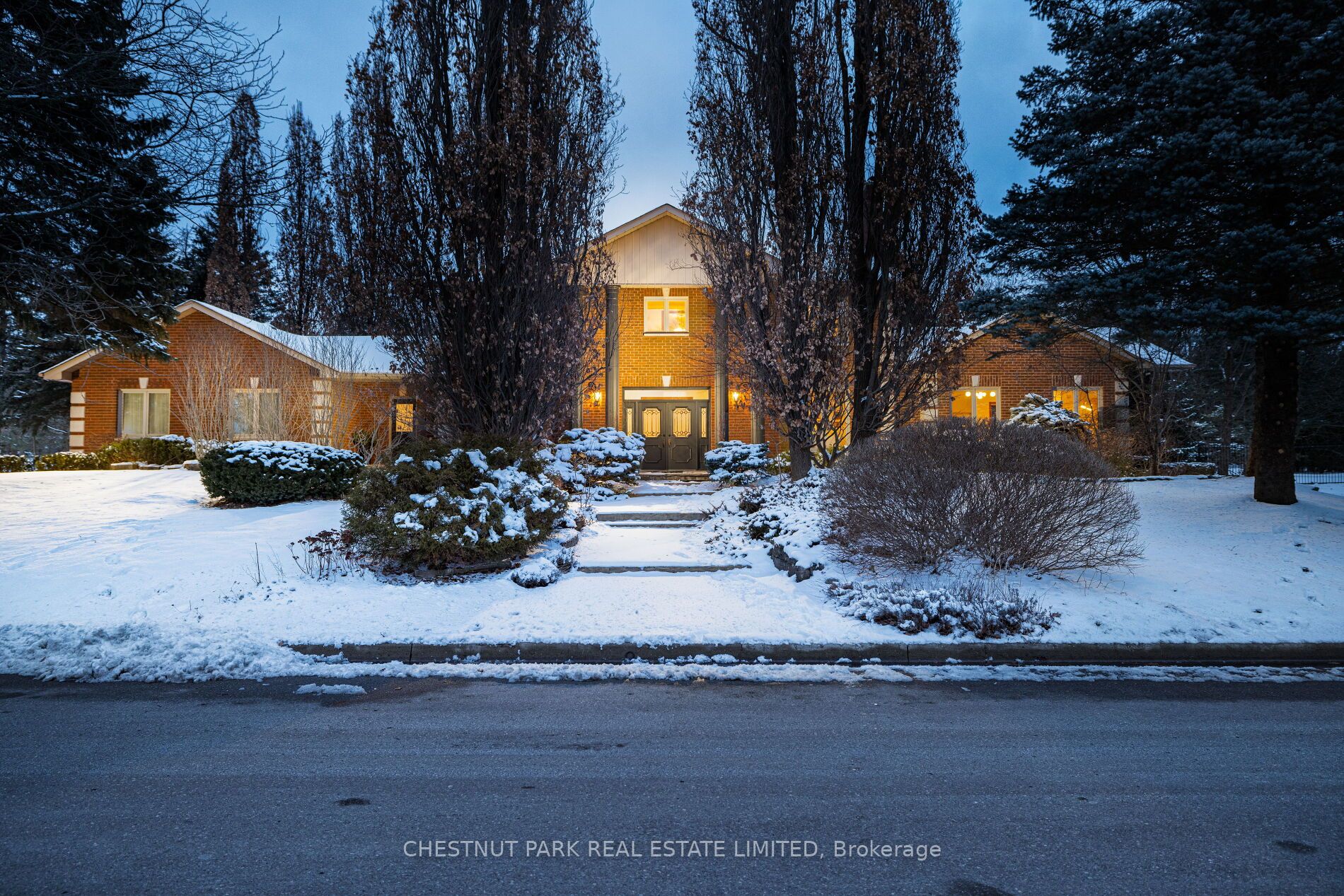 51 Fenyrose Cres Property Photo 1