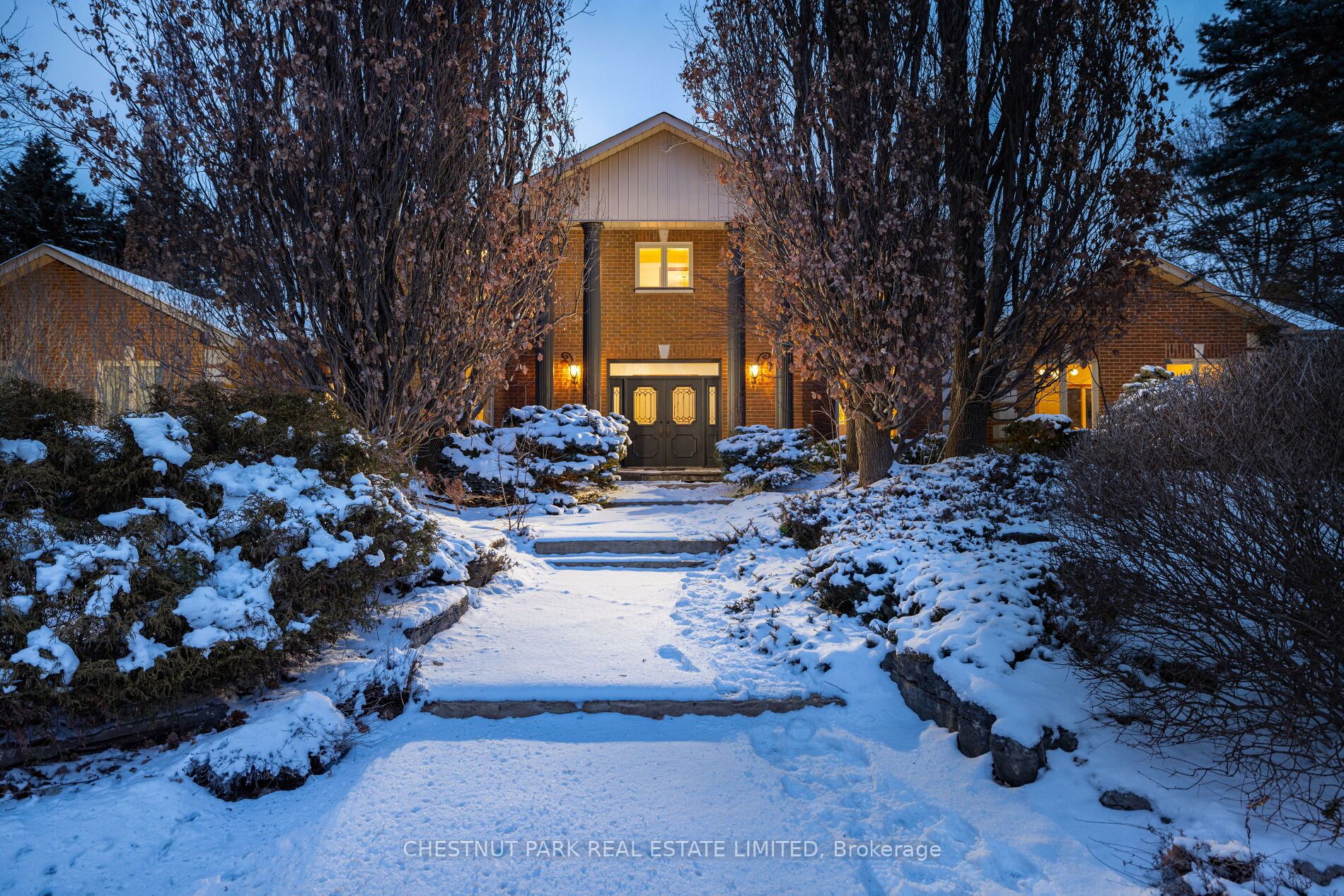 51 Fenyrose Cres Property Photo 2