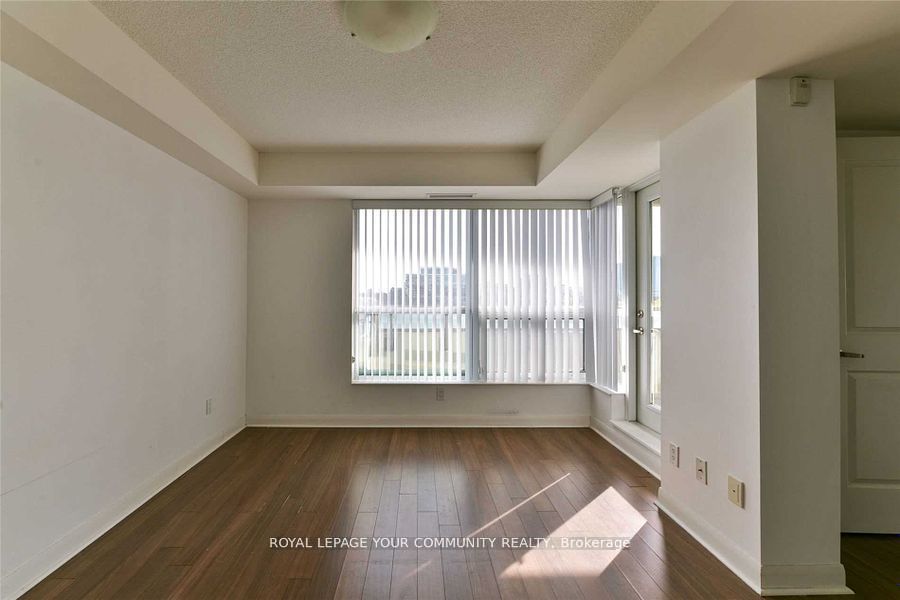 75 Norman Bethune Ave 317 Property Photo 4