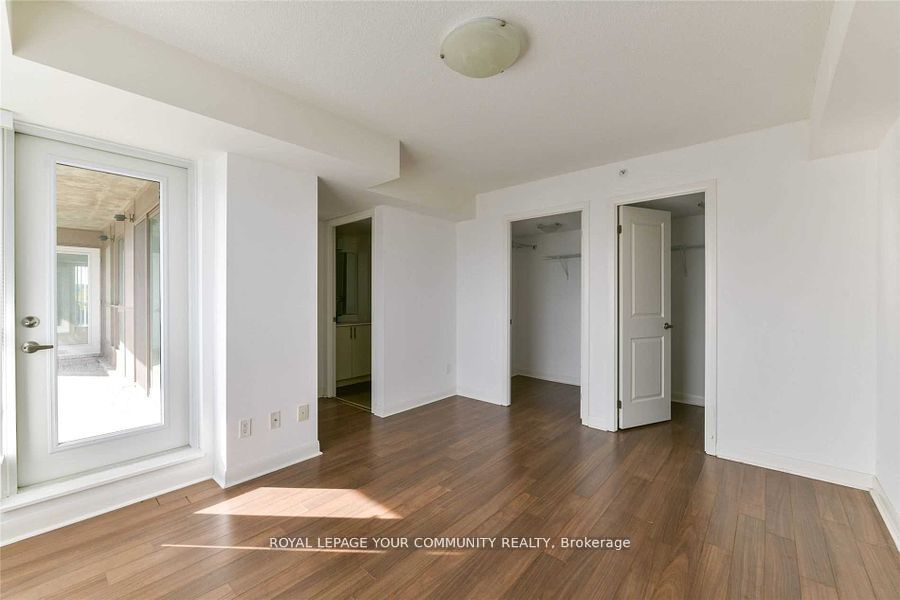 75 Norman Bethune Ave 317 Property Photo 6