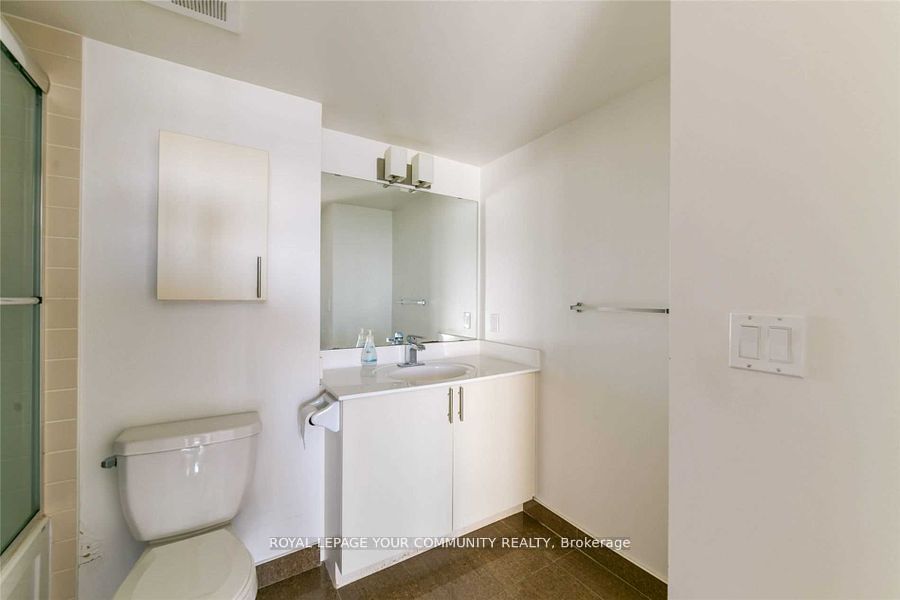 75 Norman Bethune Ave 317 Property Photo 12