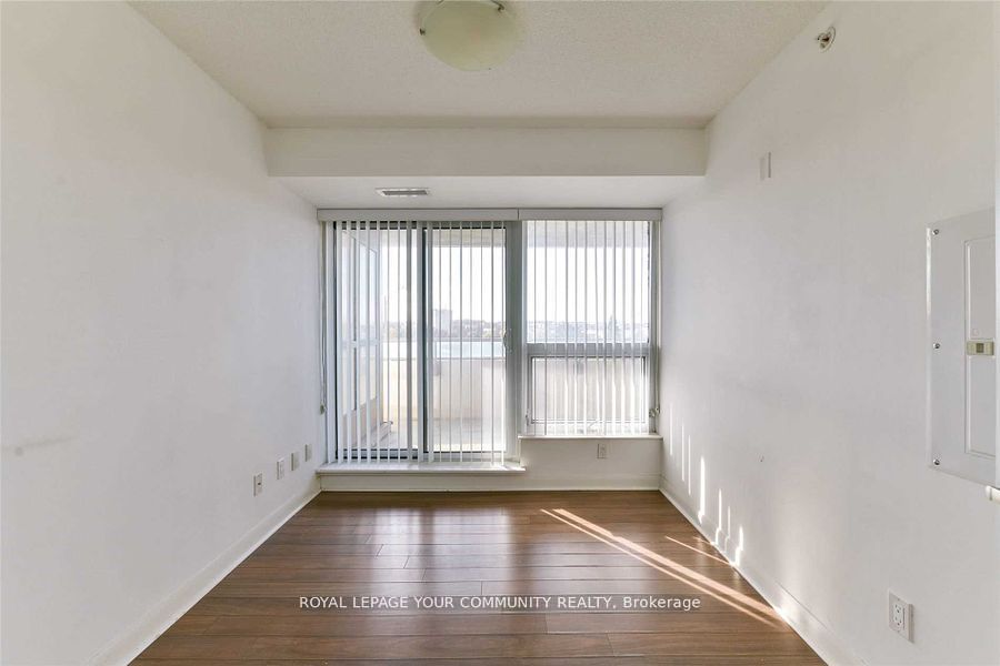 75 Norman Bethune Ave 317 Property Photo 15