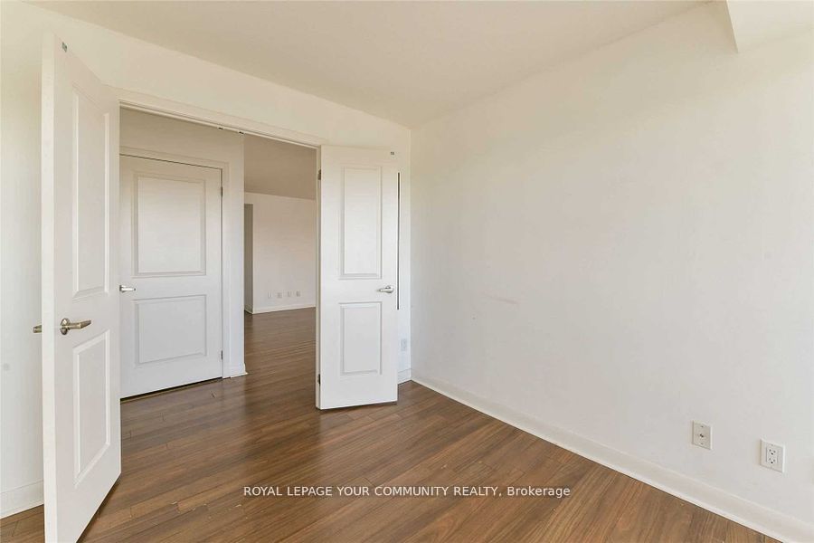 75 Norman Bethune Ave 317 Property Photo 18