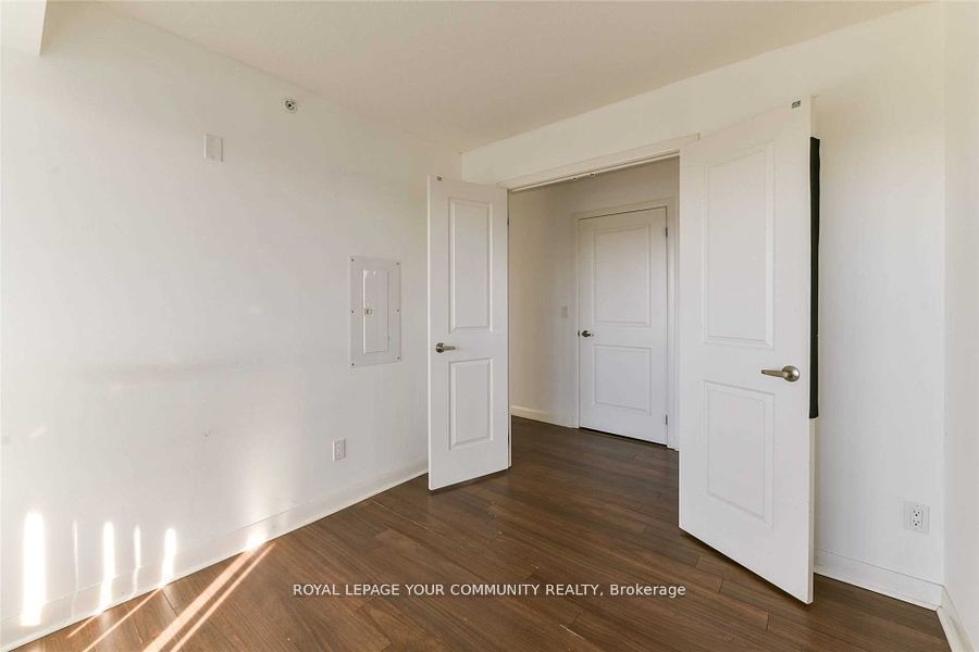 75 Norman Bethune Ave 317 Property Photo 19