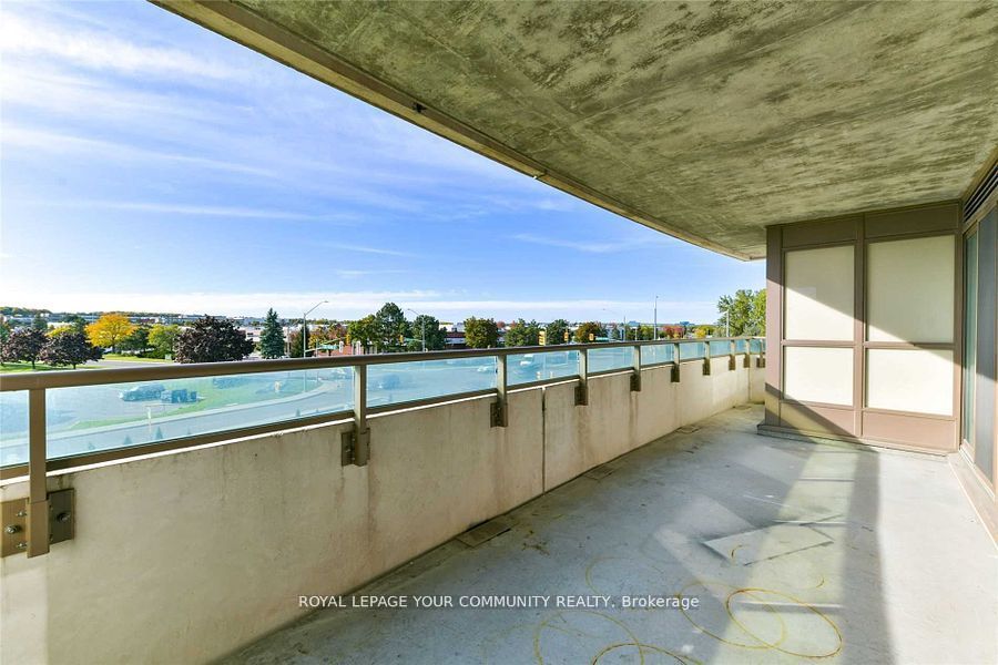 75 Norman Bethune Ave 317 Property Photo 21