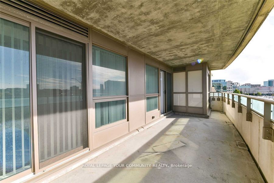75 Norman Bethune Ave 317 Property Photo 23