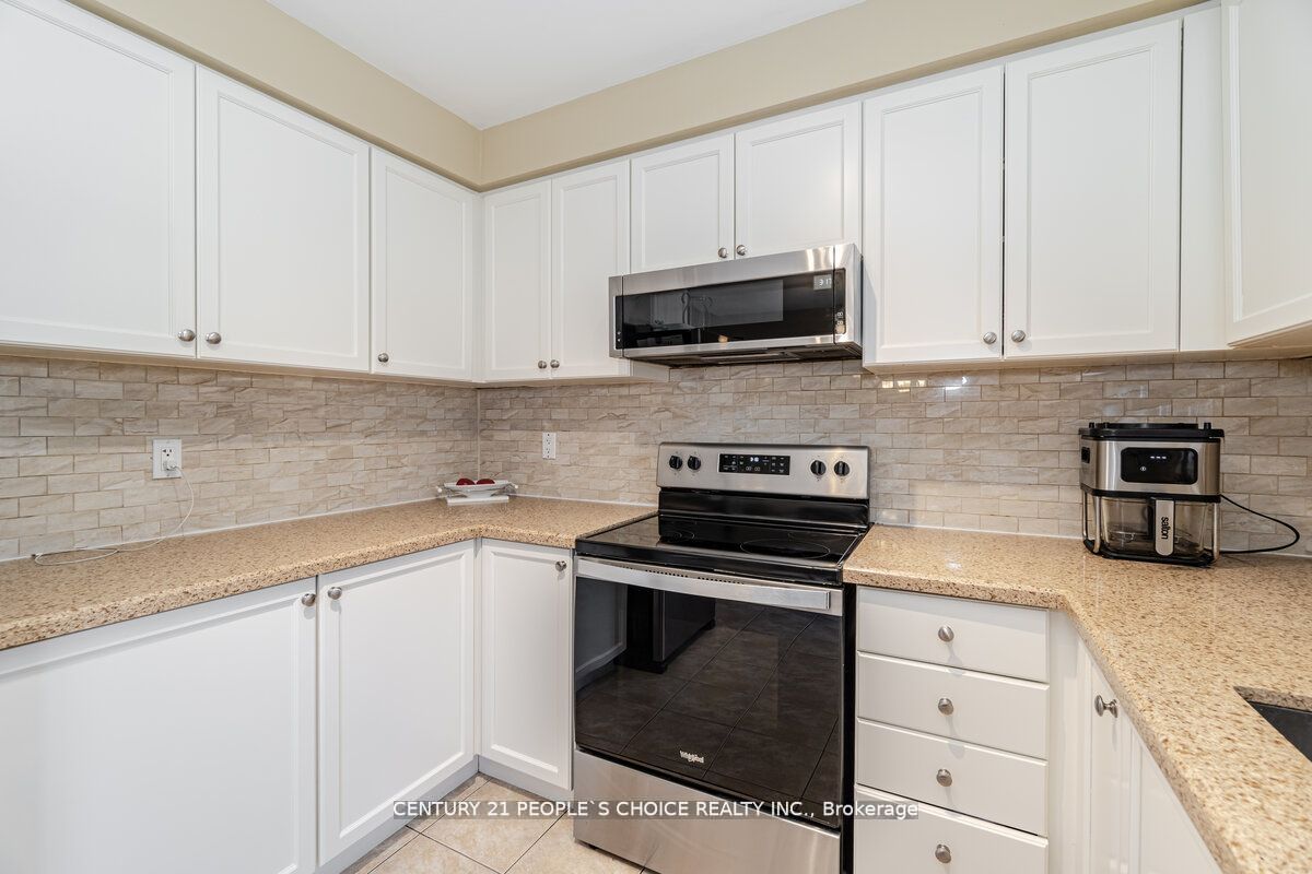 167 Chayna Cres Property Photo 11