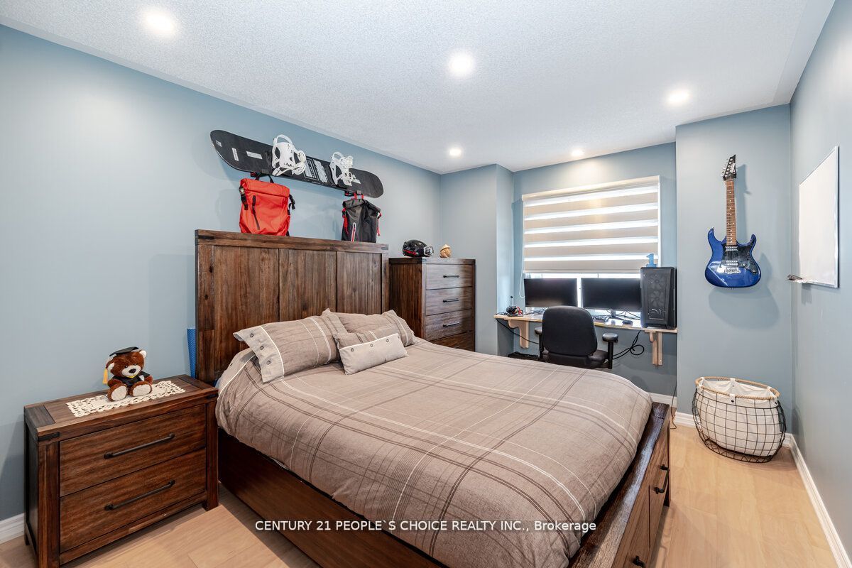 167 Chayna Cres Property Photo 15