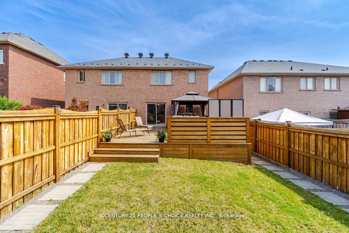 167 Chayna Cres Property Photo 32