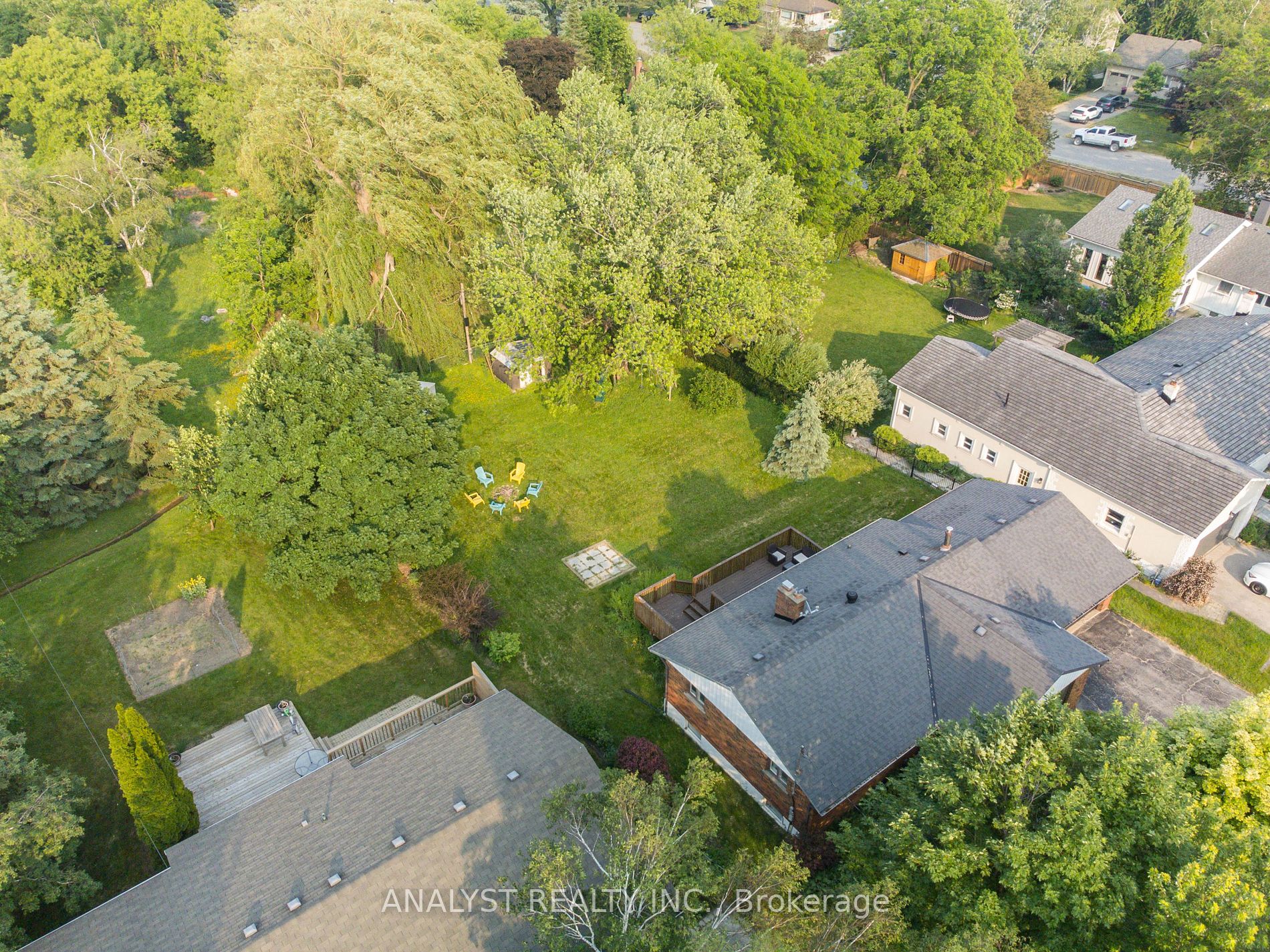 17 Kinsley St Property Photo 5