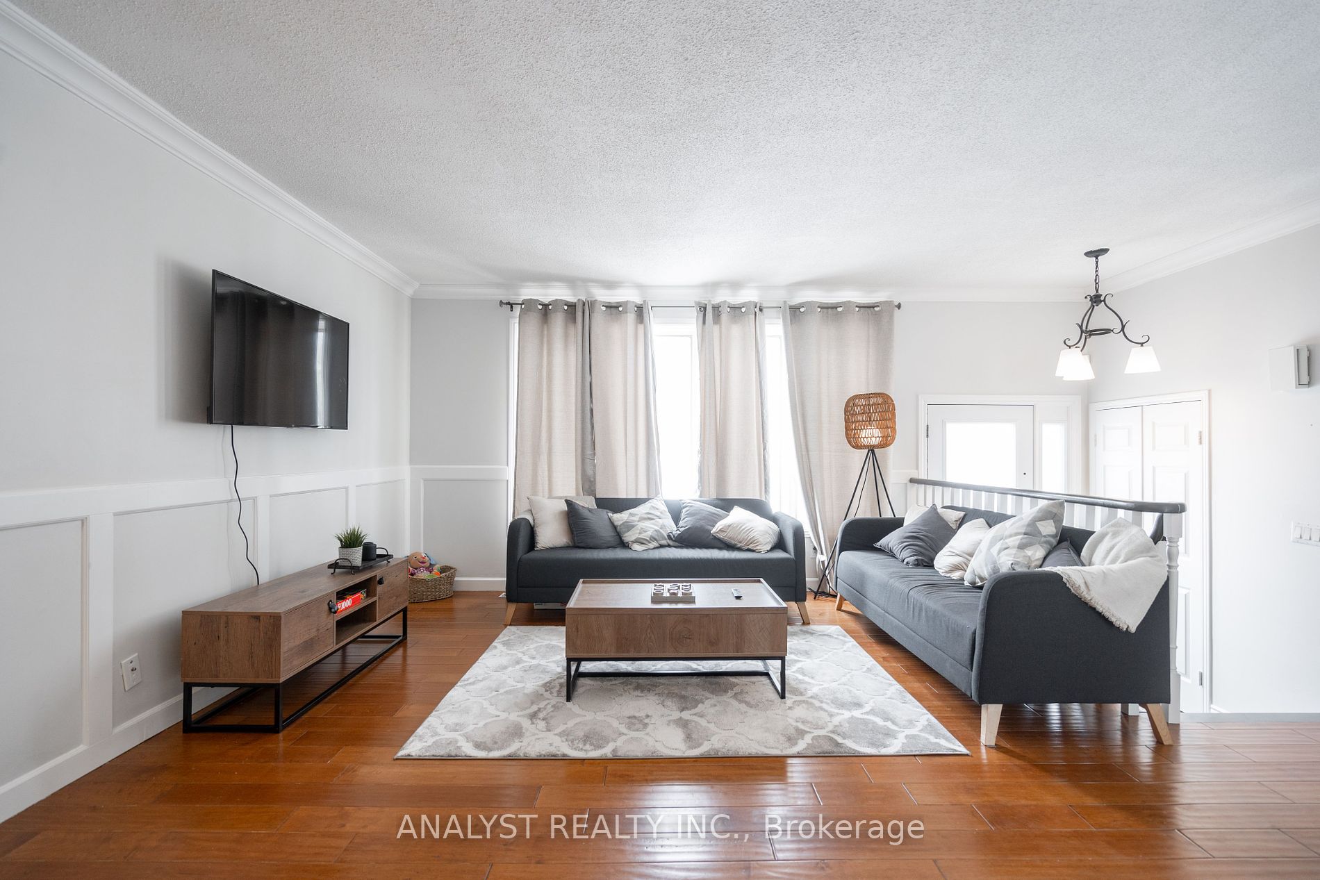 17 Kinsley St Property Photo 8