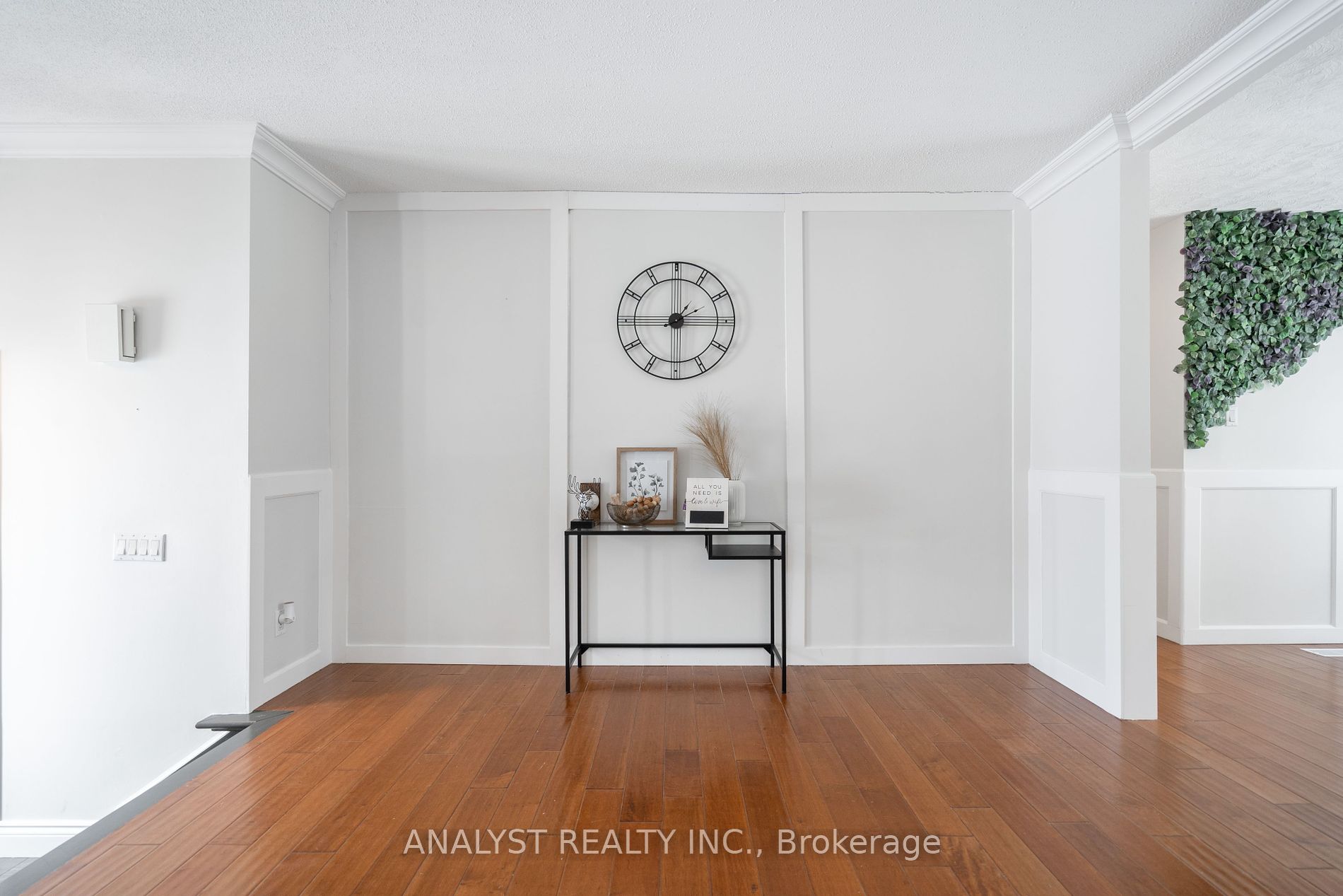 17 Kinsley St Property Photo 12
