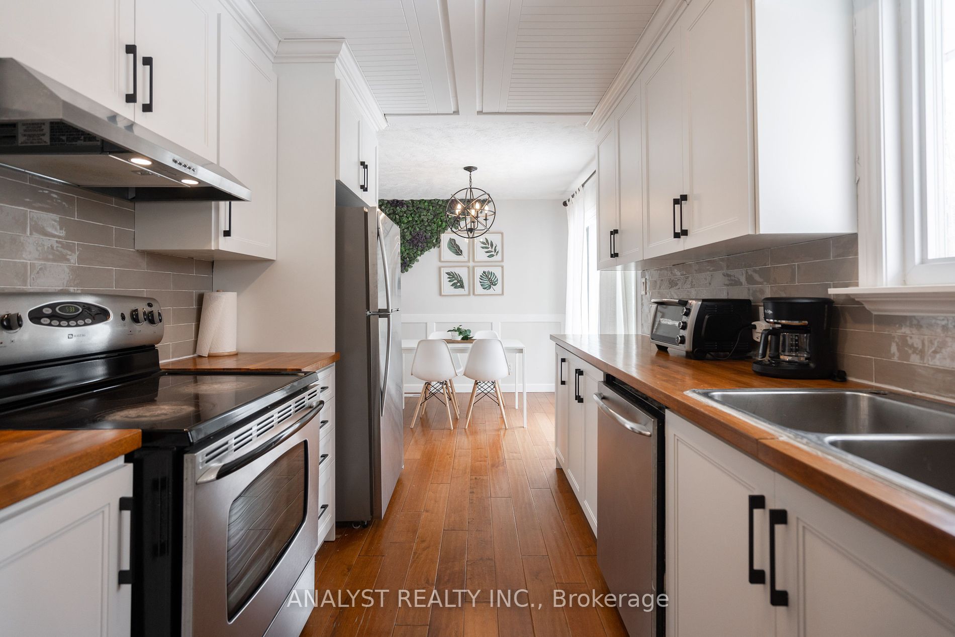 17 Kinsley St Property Photo 15