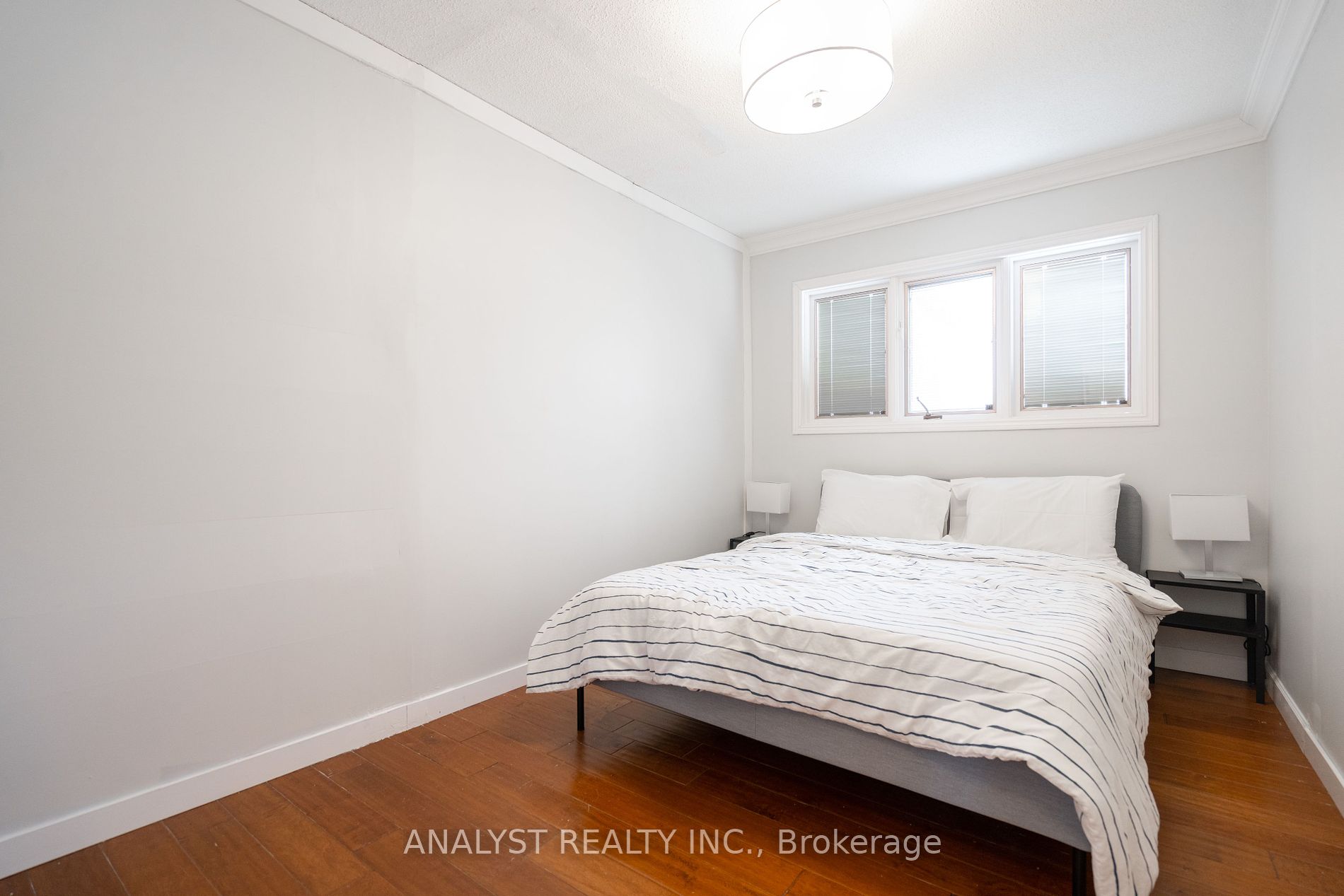 17 Kinsley St Property Photo 24