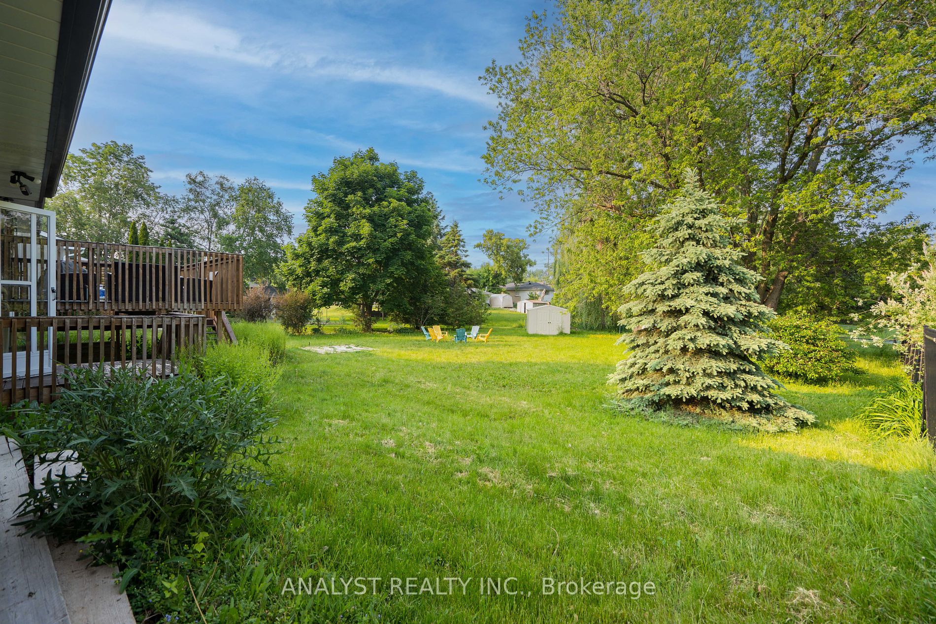 17 Kinsley St Property Photo 36