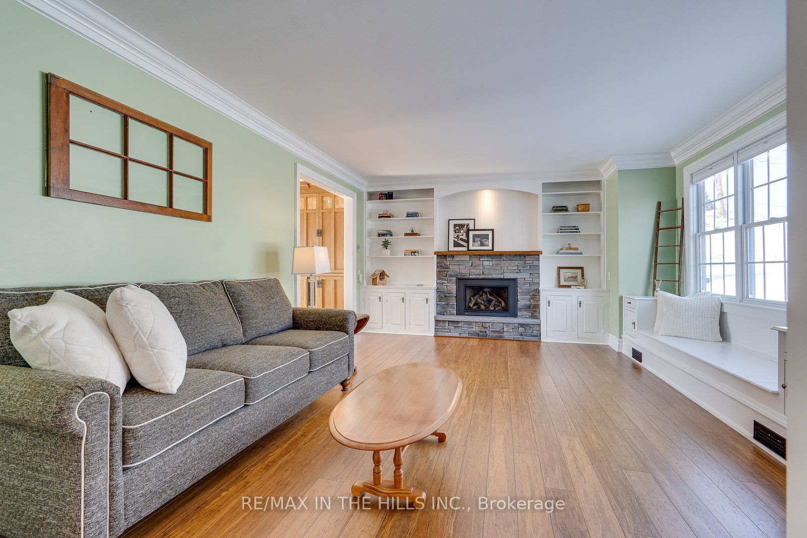 6921 4th Line Property Photo 5