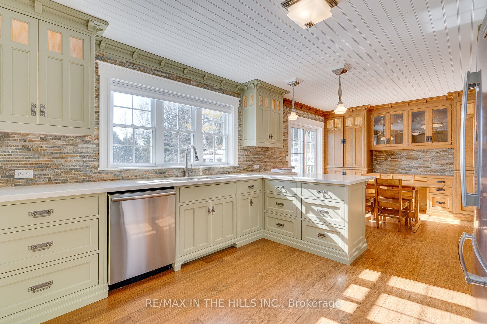 6921 4th Line Property Photo 12
