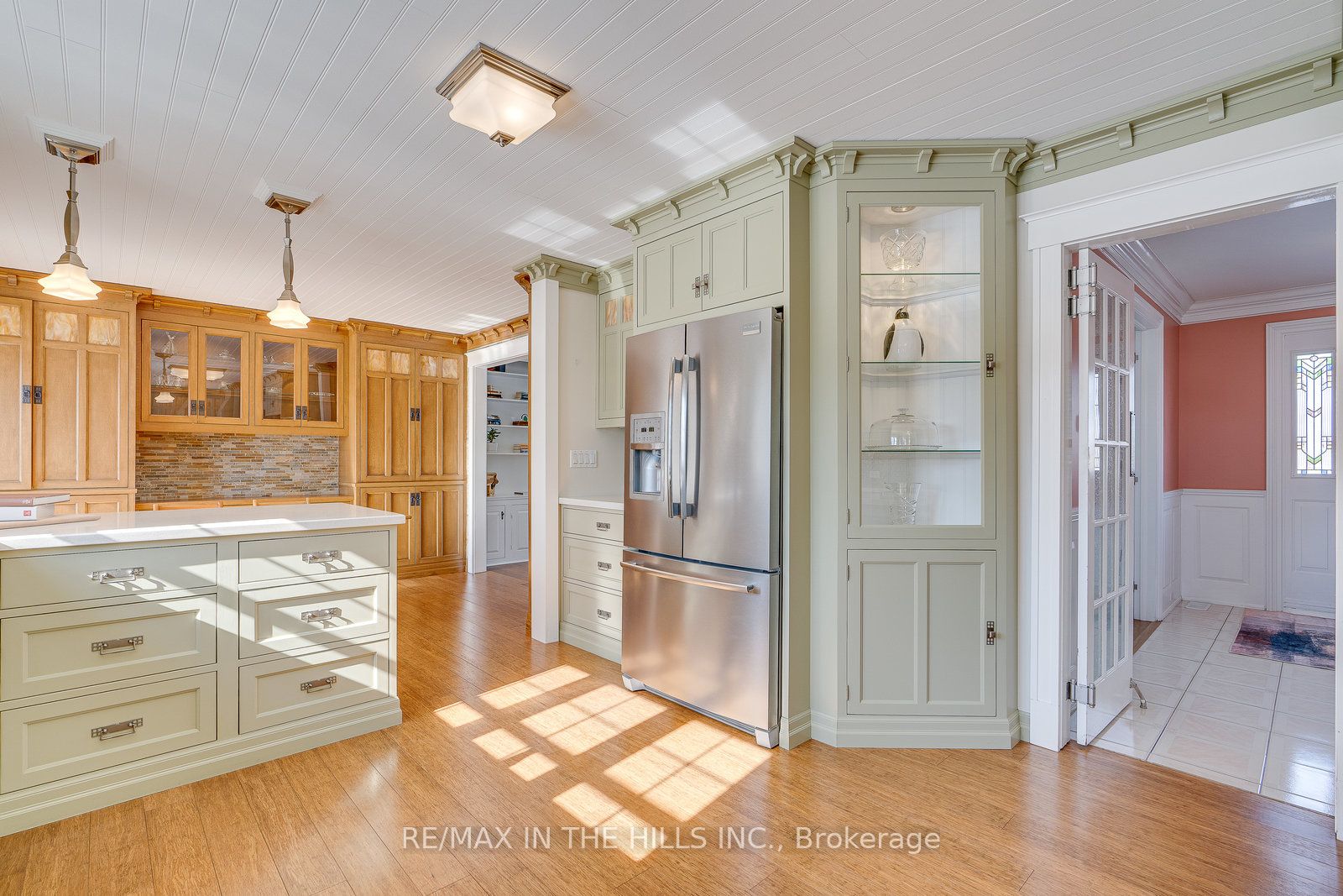 6921 4th Line Property Photo 13