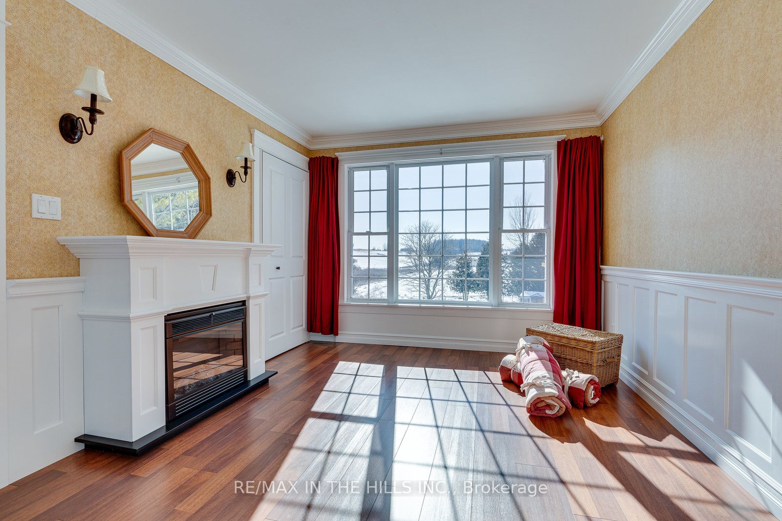 6921 4th Line Property Photo 16
