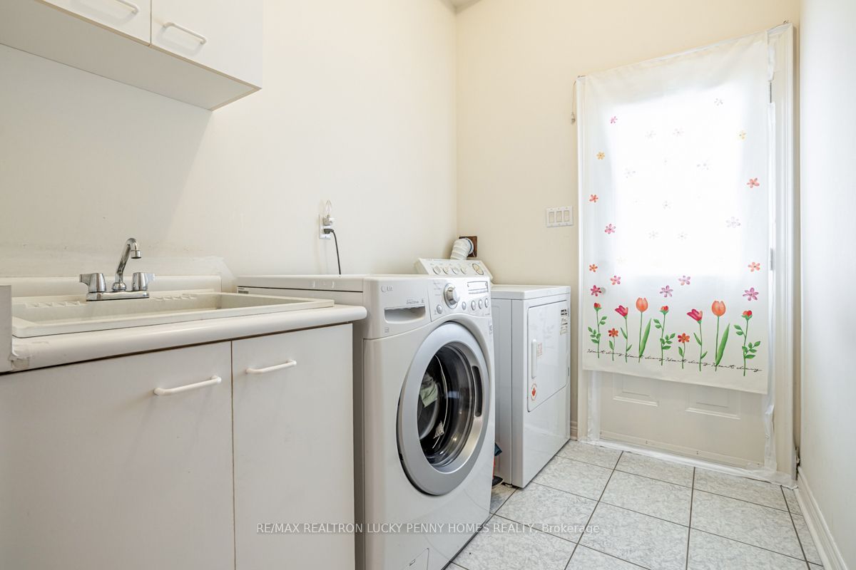 85 Tea Rose St Property Photo 16