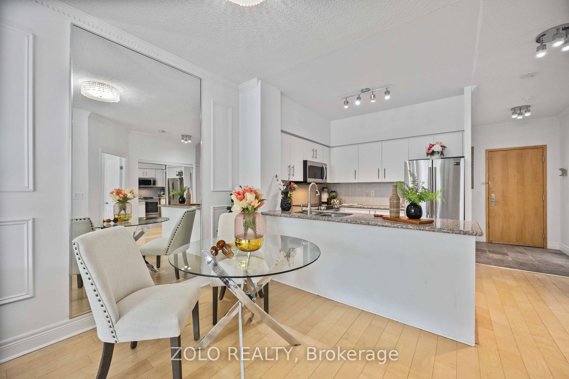 62 Suncrest Blvd 4 Property Photo 14