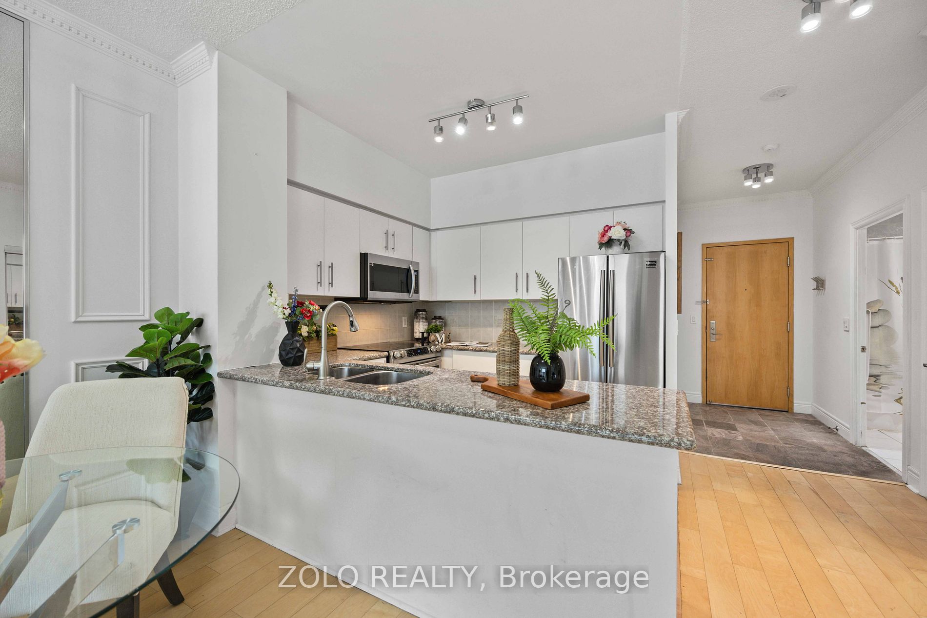 62 Suncrest Blvd 4 Property Photo 15