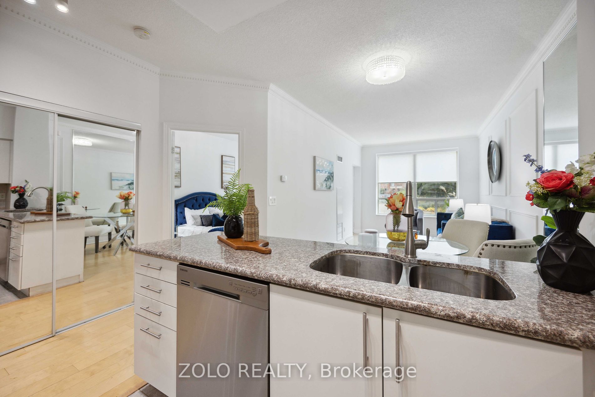 62 Suncrest Blvd 4 Property Photo 16