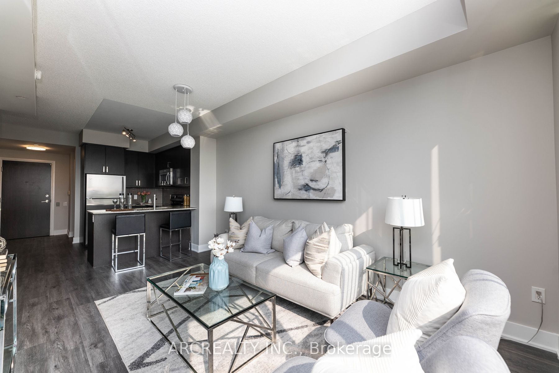 7608 Yonge St 18 Property Photo 11