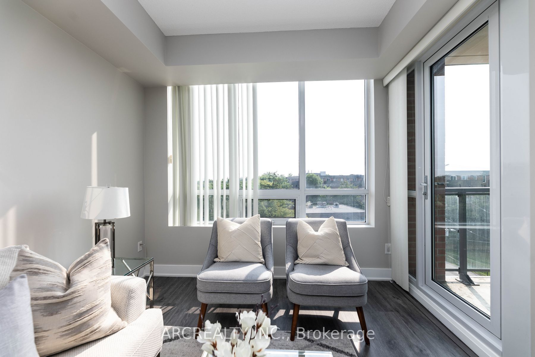 7608 Yonge St 18 Property Photo 13