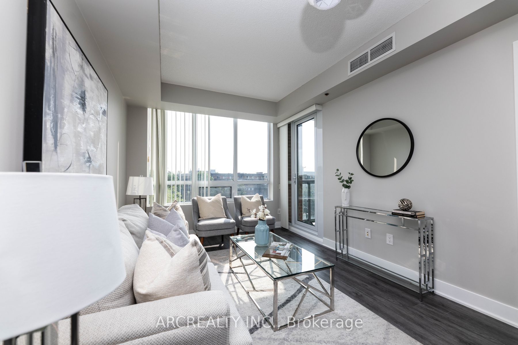 7608 Yonge St 18 Property Photo 16