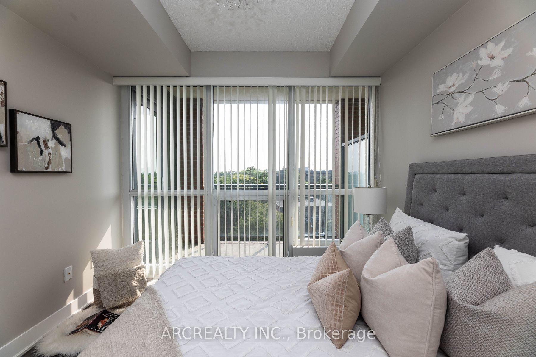 7608 Yonge St 18 Property Photo 23
