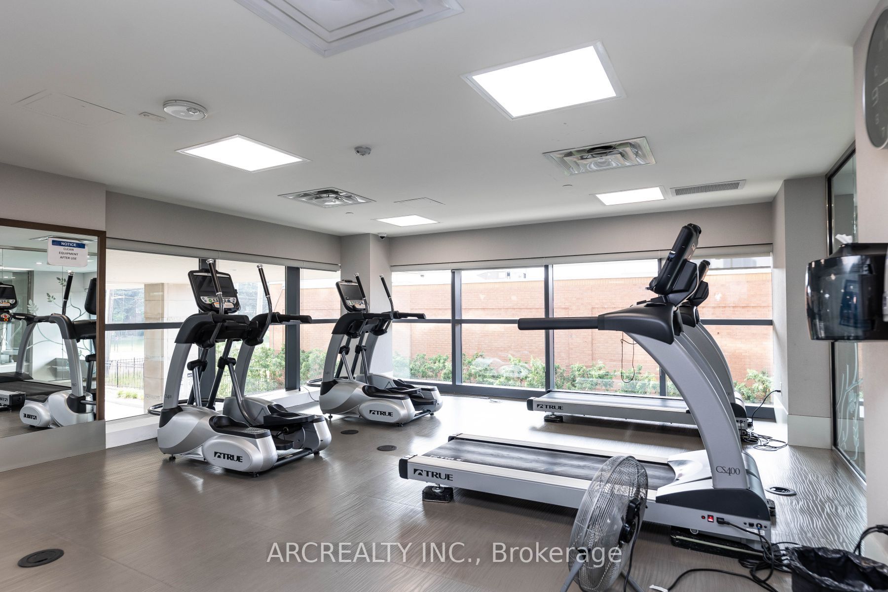 7608 Yonge St 18 Property Photo 27