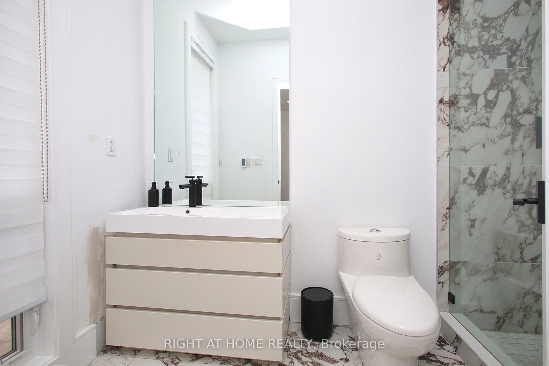 68 Elm Ave Property Photo 19