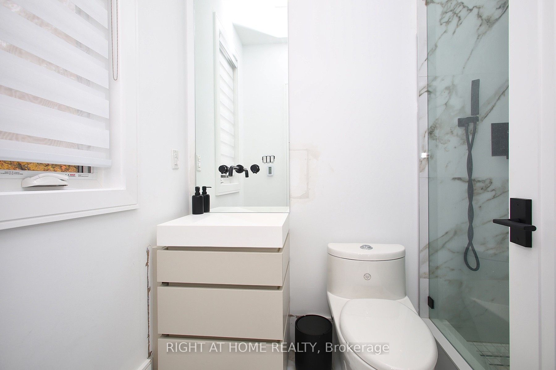 68 Elm Ave Property Photo 21