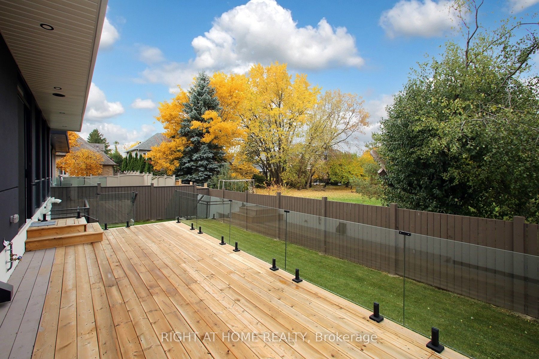 68 Elm Ave Property Photo 28