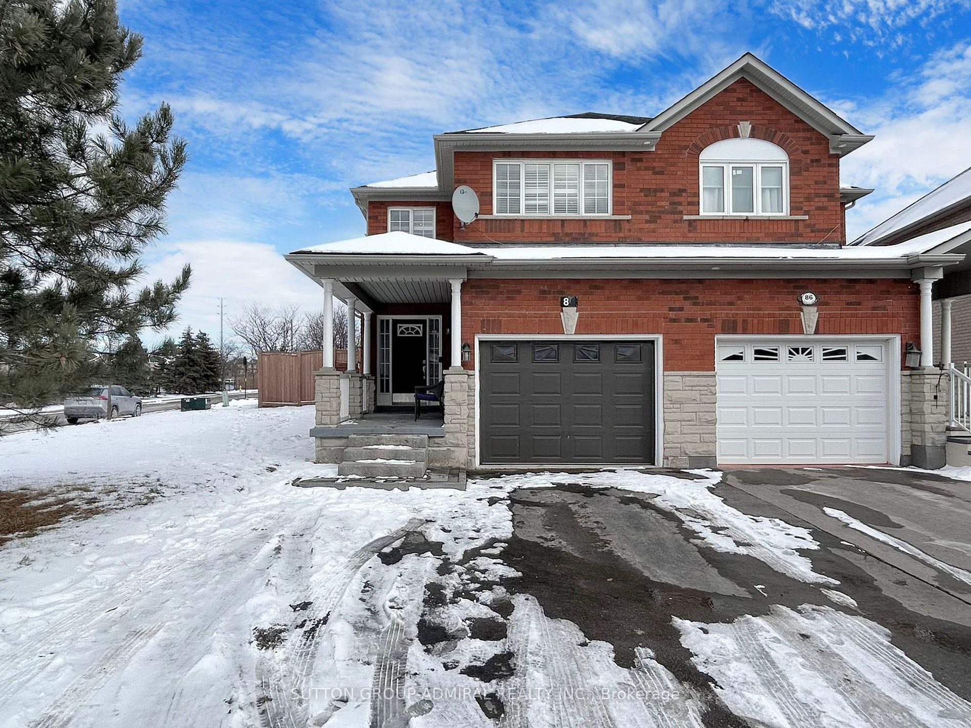 84 Agostino Cres Property Photo 1