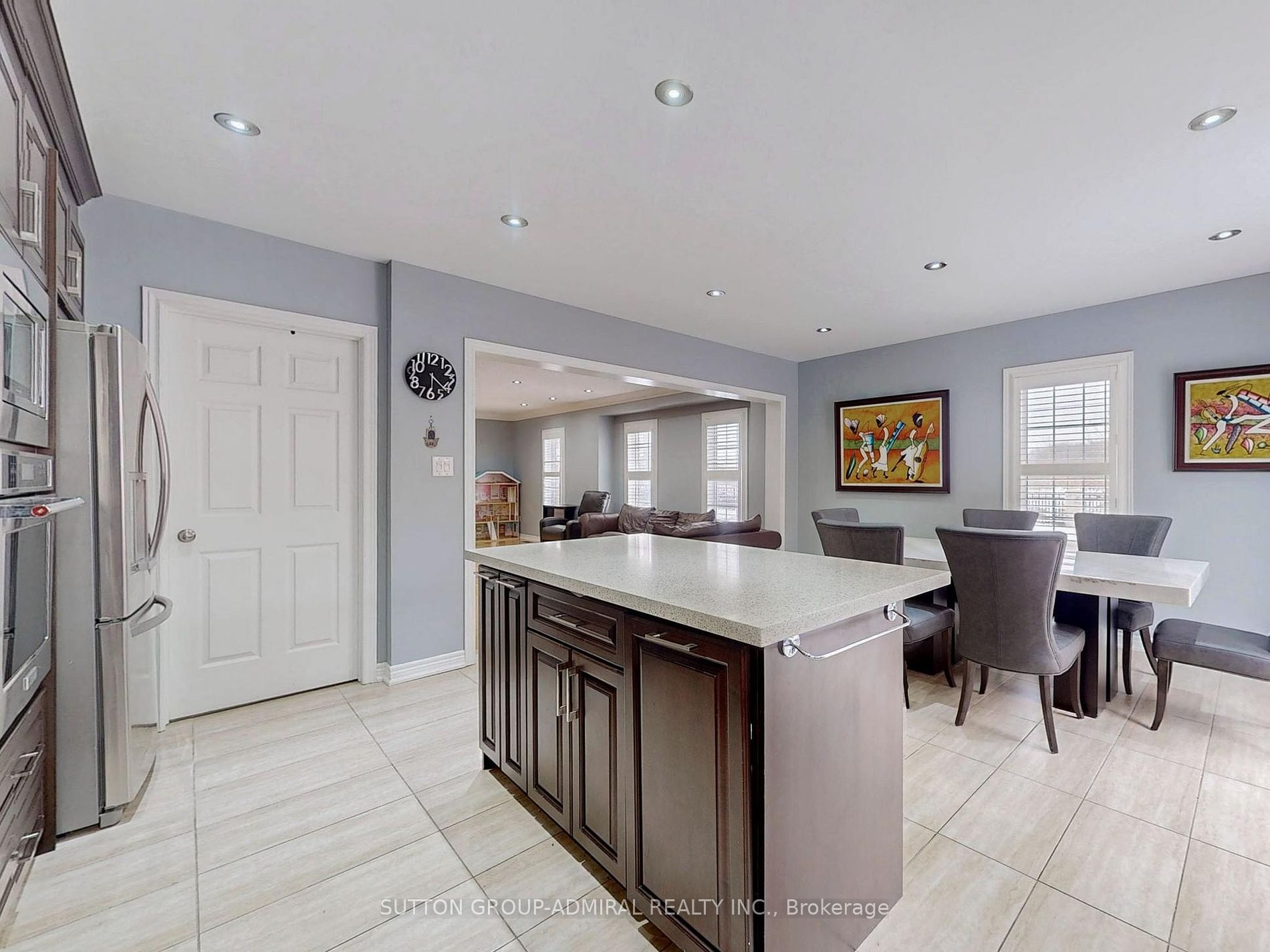 84 Agostino Cres Property Photo 12
