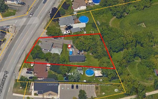 539 The Queensway South Property Photo 12