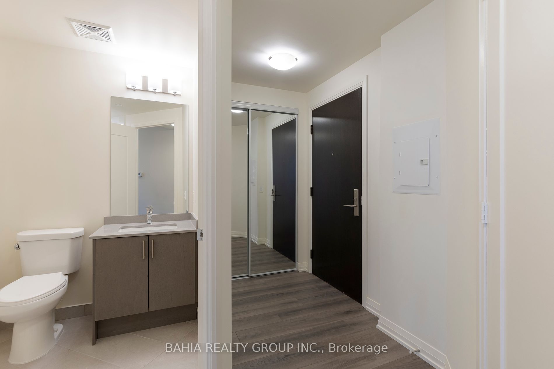 9000 Jane St 2 Property Photo 7