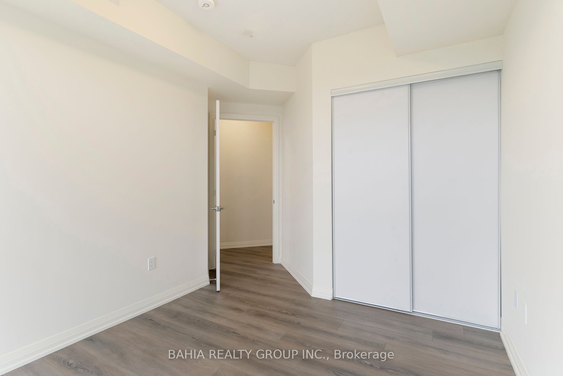 9000 Jane St 2 Property Photo 12