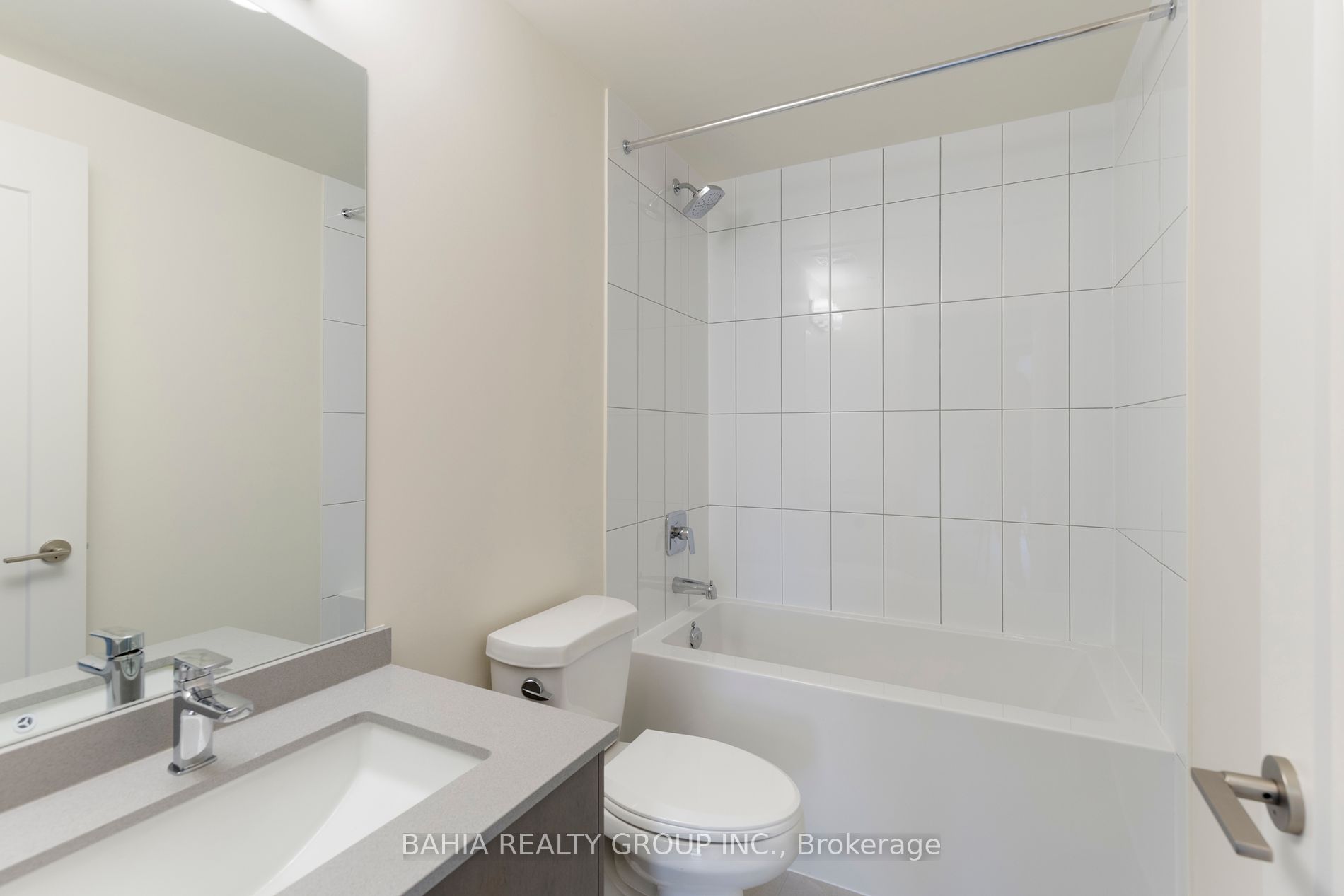 9000 Jane St 2 Property Photo 22