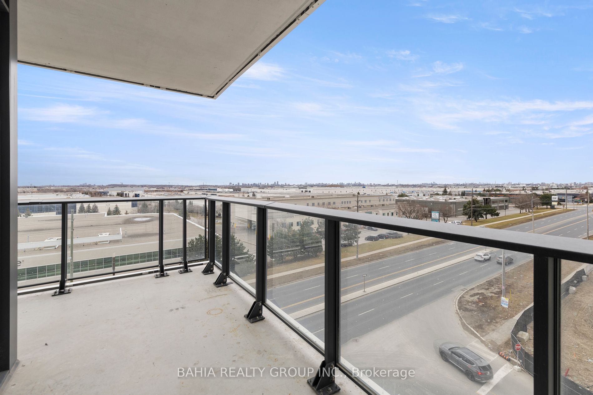 9000 Jane St 2 Property Photo 23