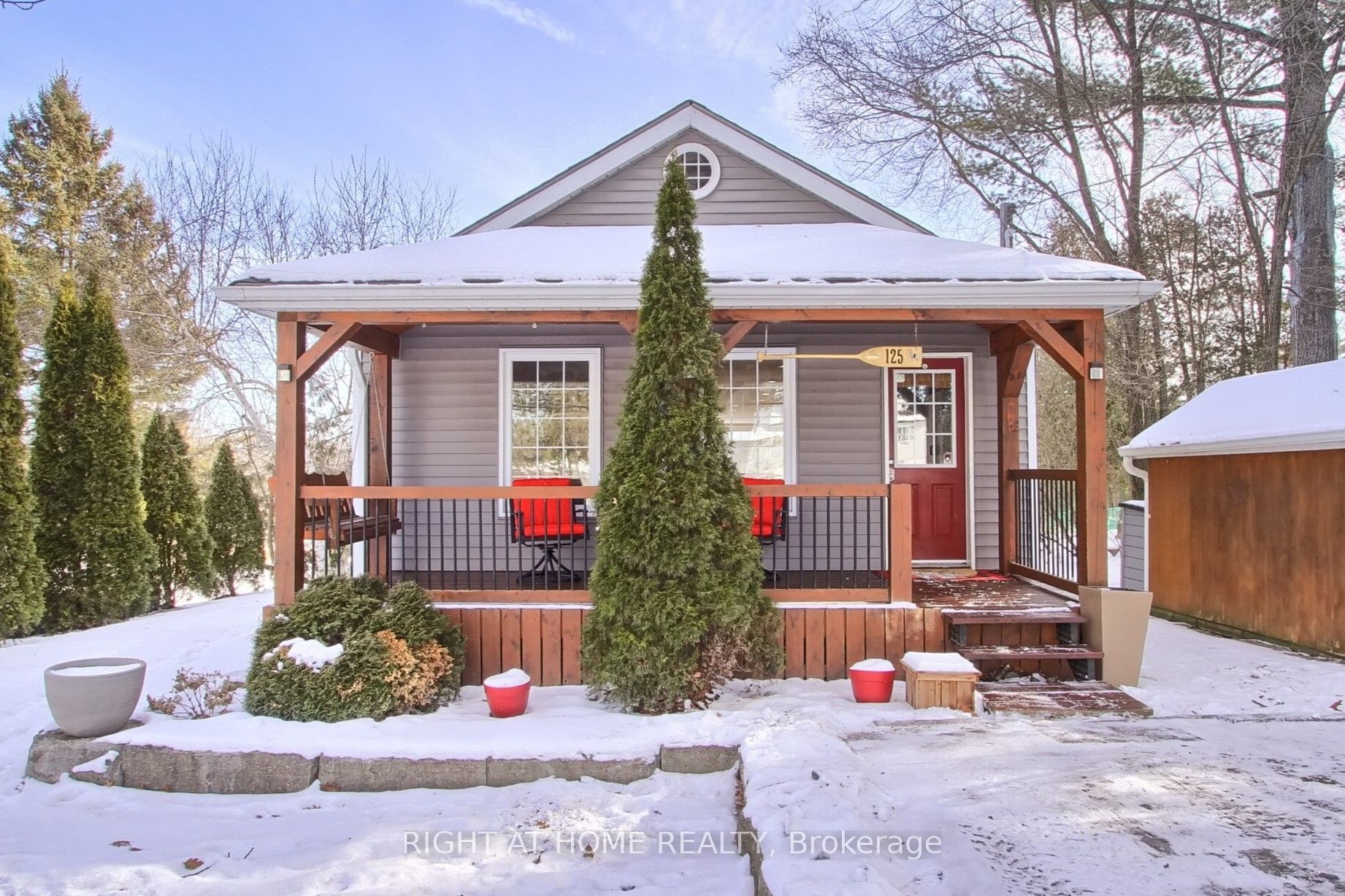 125 Sand Rd Property Photo 1
