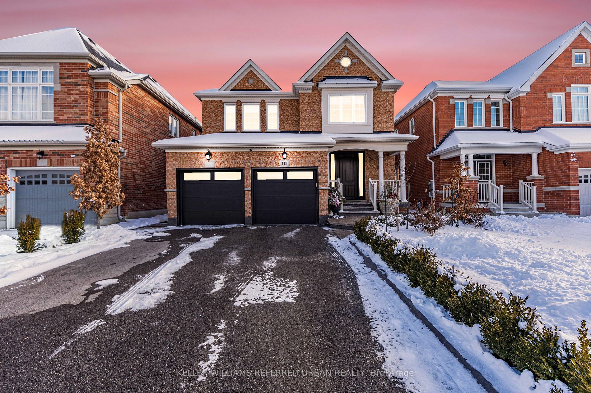 112 Stewart Cres Property Photo 1