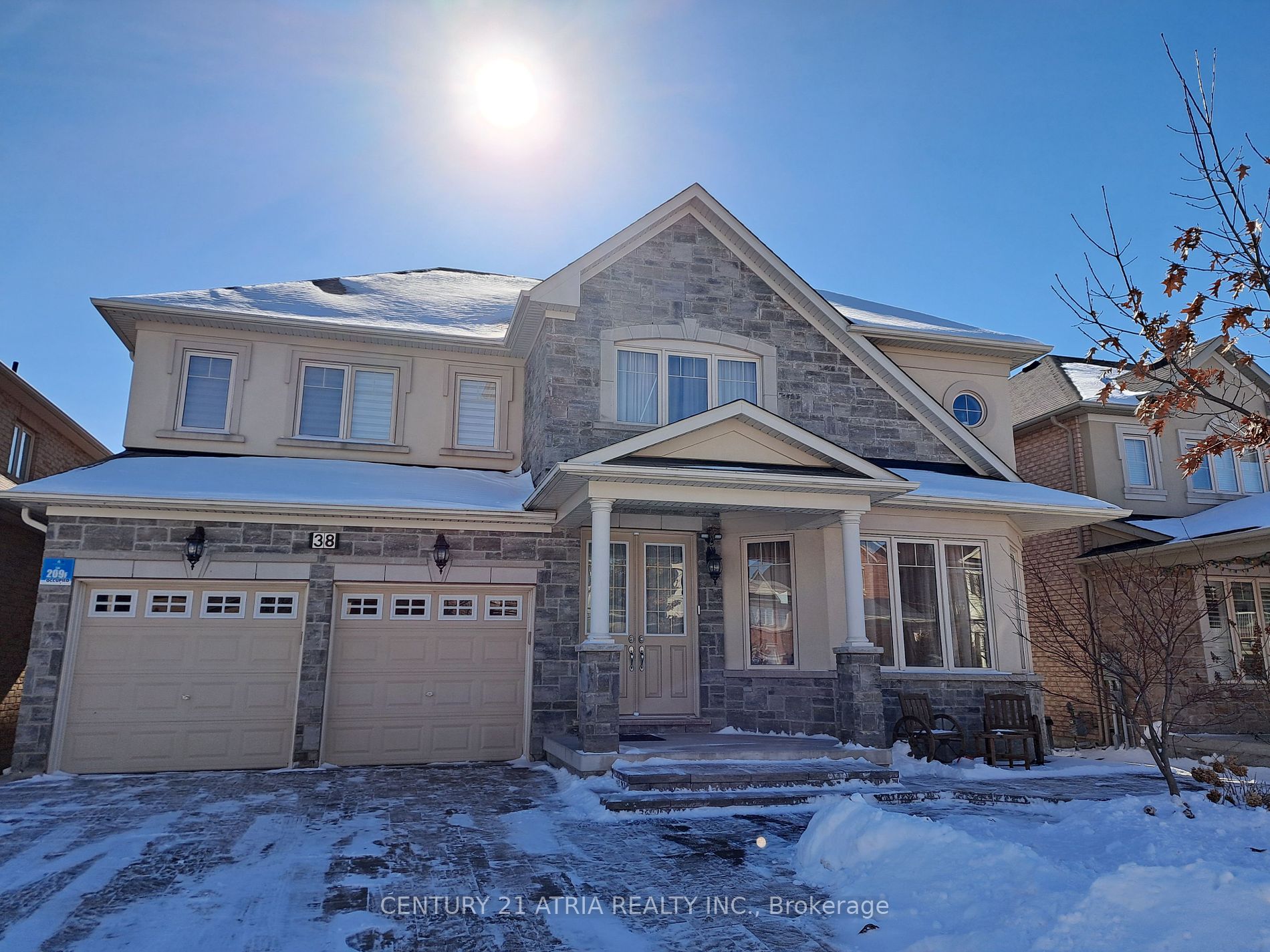 38 Farmhouse Cres Property Photo 1