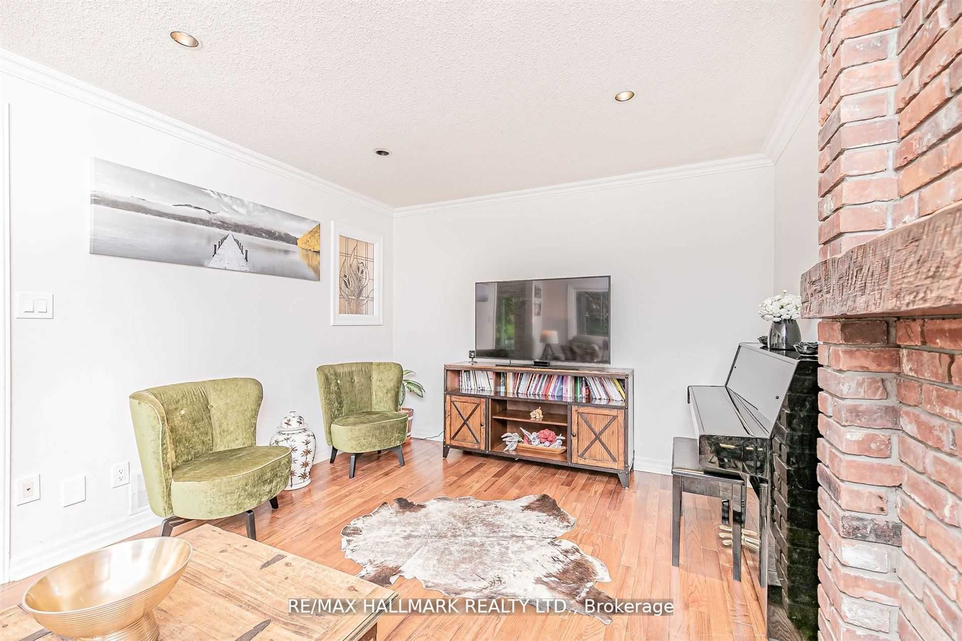 65 Riverside Blvd Property Photo 12