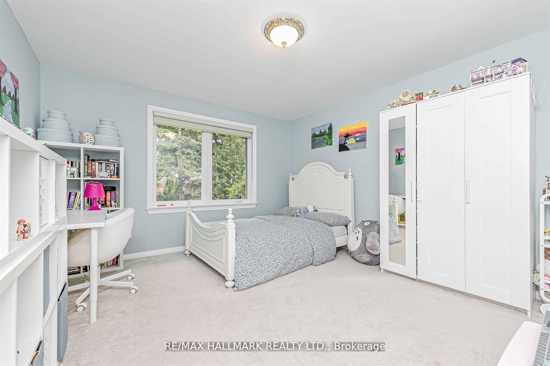 65 Riverside Blvd Property Photo 18