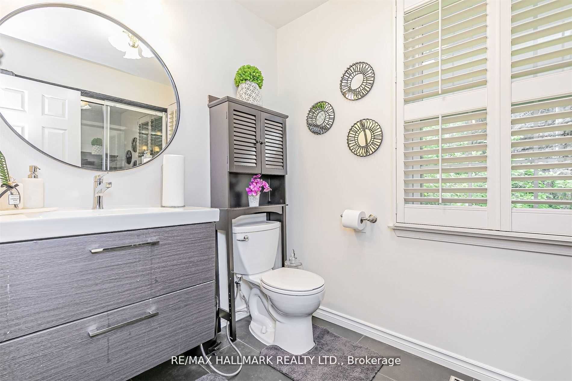 65 Riverside Blvd Property Photo 22