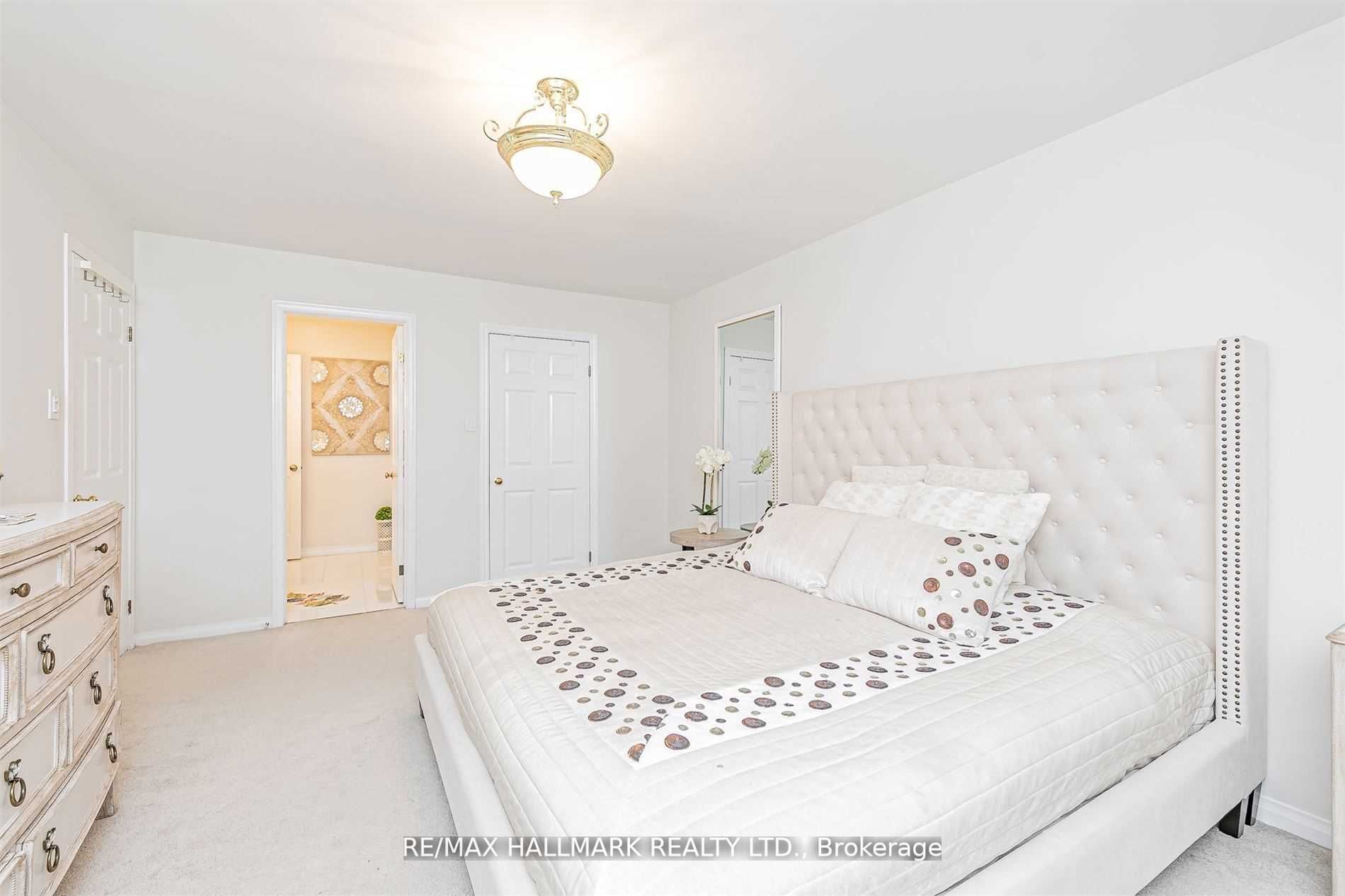 65 Riverside Blvd Property Photo 23