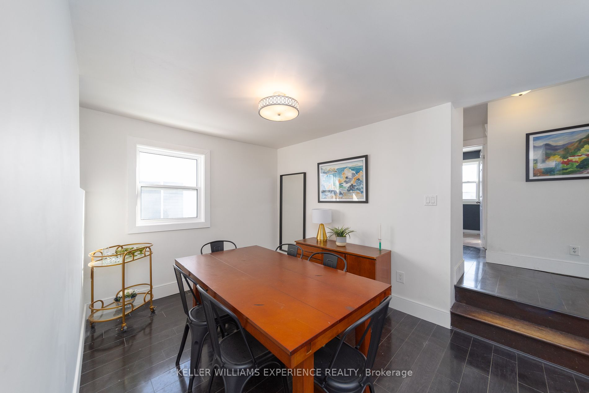 100 Queen St Property Photo 10